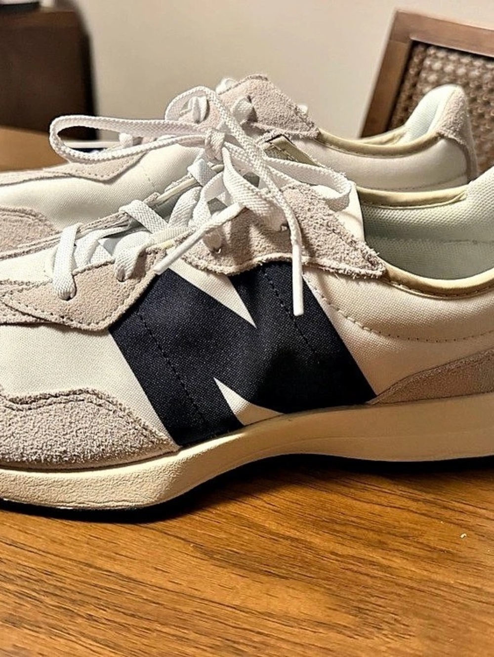 New Balance 327 Women's Sneakers US 8.5 Cream & Black fits male 6.5